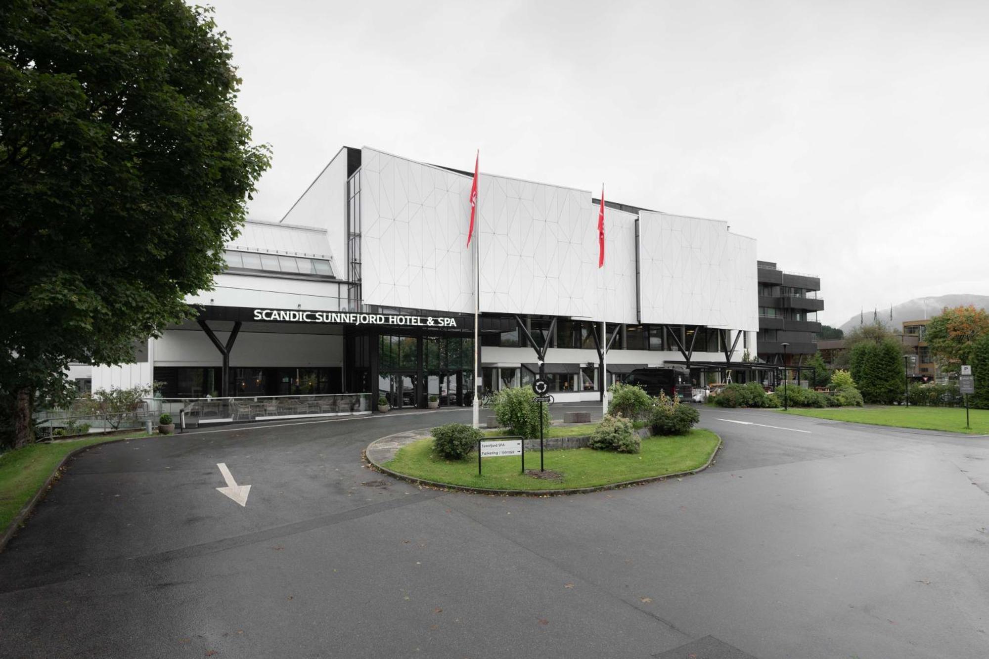 Scandic Sunnfjord Hotel & Spa Førde Dış mekan fotoğraf