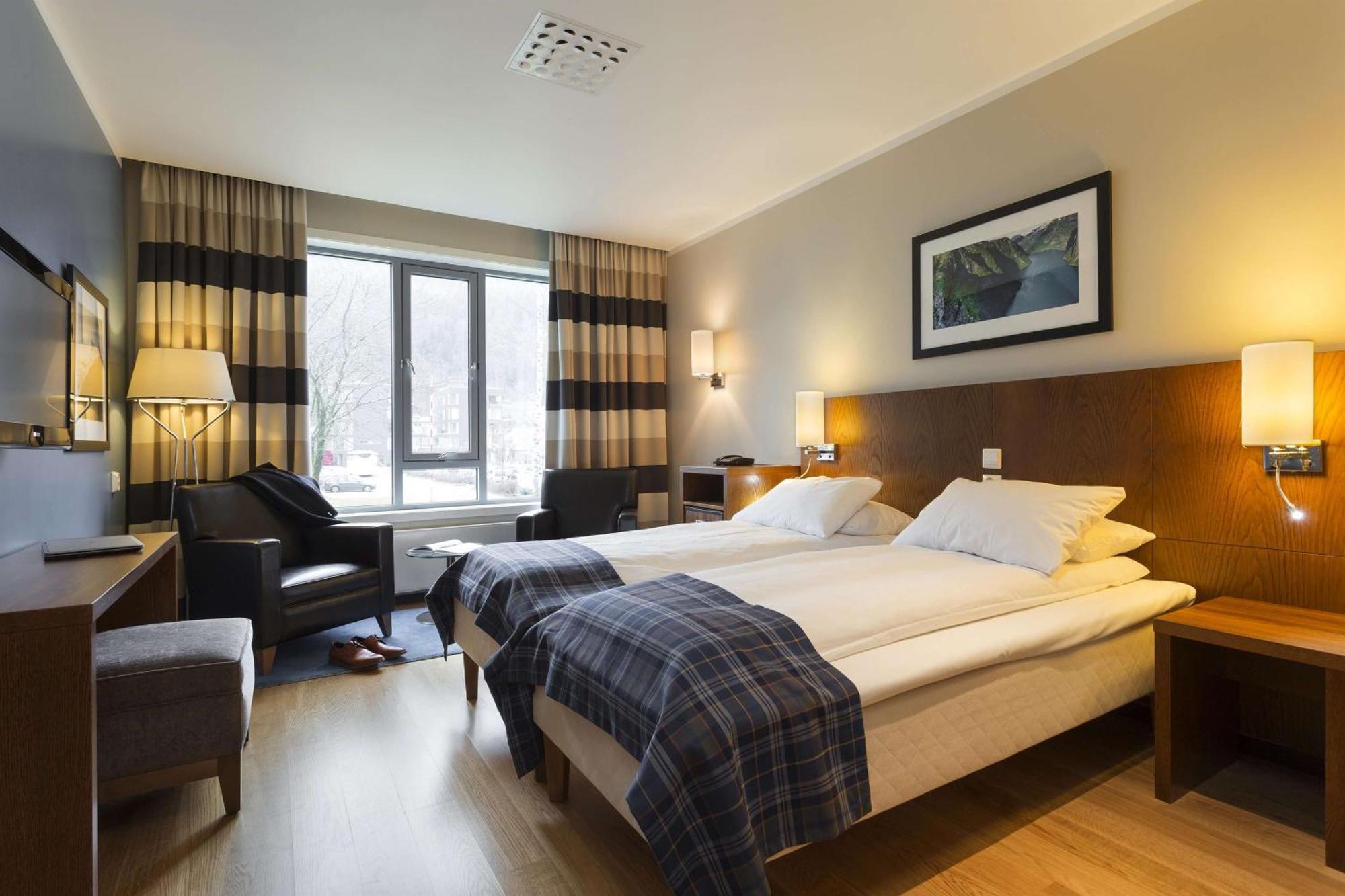 Scandic Sunnfjord Hotel & Spa Førde Dış mekan fotoğraf