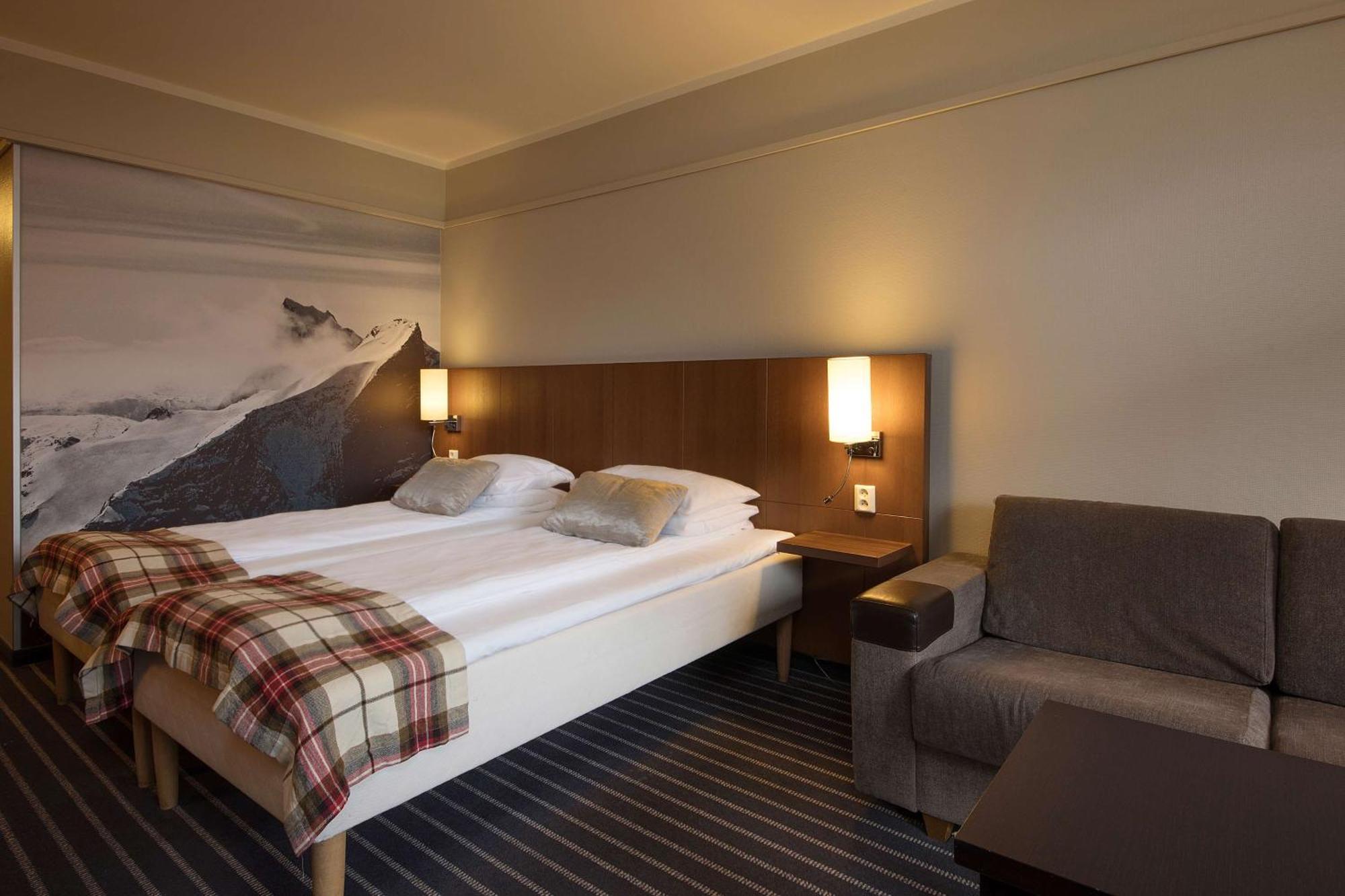 Scandic Sunnfjord Hotel & Spa Førde Dış mekan fotoğraf