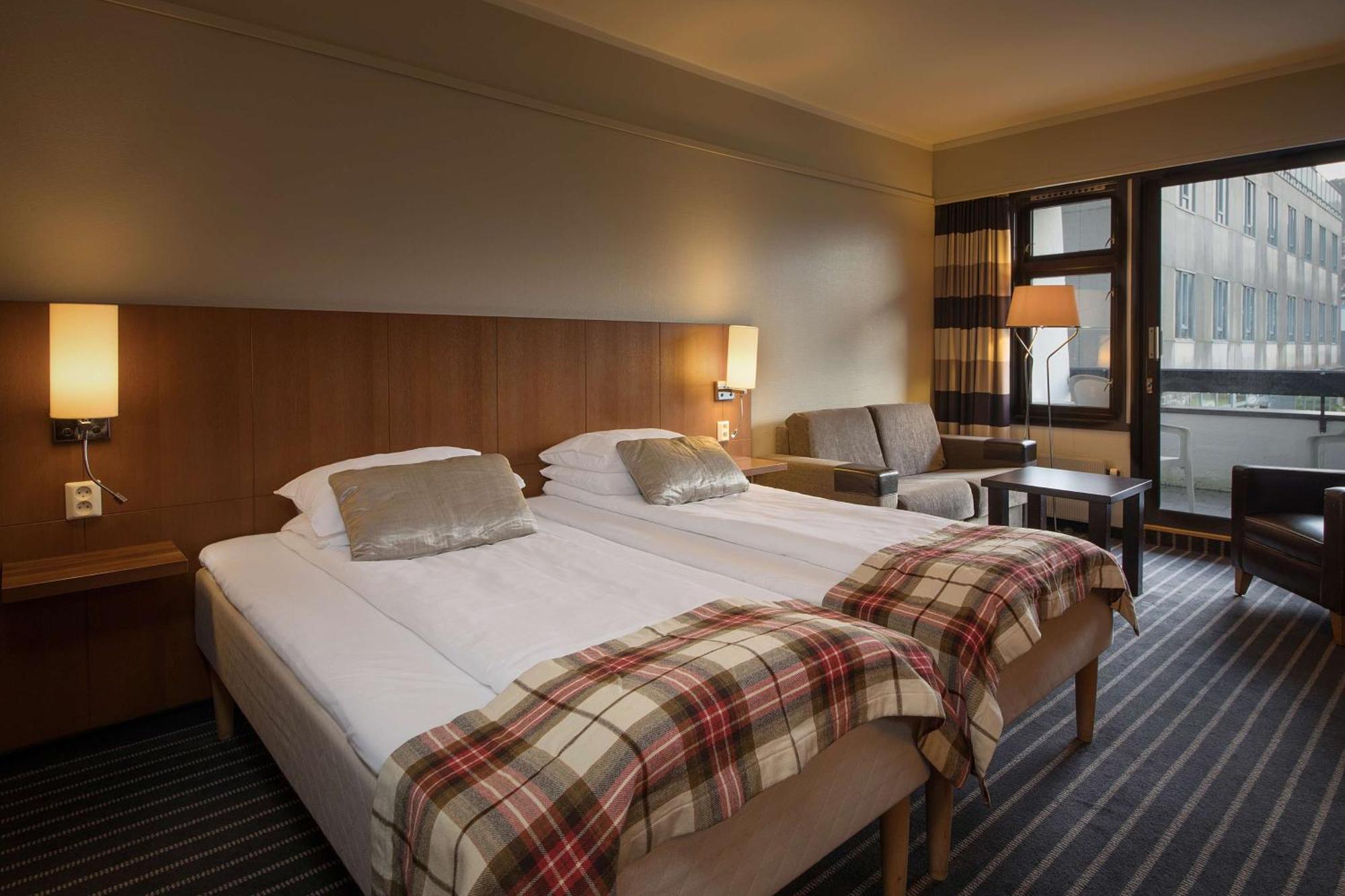 Scandic Sunnfjord Hotel & Spa Førde Dış mekan fotoğraf